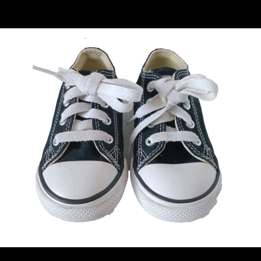 Converse Black Low Top Sneakers Toddler Sz 7 Unisex Casual Everyday Athletic